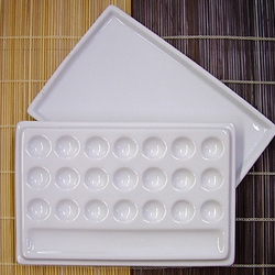 22 Well Mini Porcelain Palette with Cover