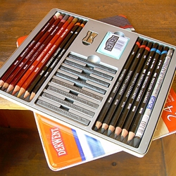 Derwent Graphic Sketching Set