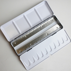 Metal Folding Palette for 24 Half Pans or 12 Full Pans